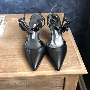 Manolo Blahnik Black Napa slingback heel